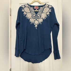Johnny Was Size Medium Thermal Top